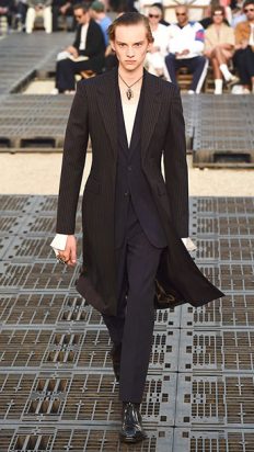 Alexander McQueen SS 2019 Menswear