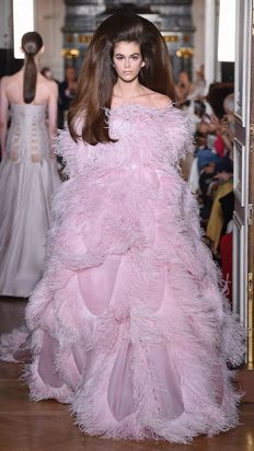 Valentino AW 2018 Couture