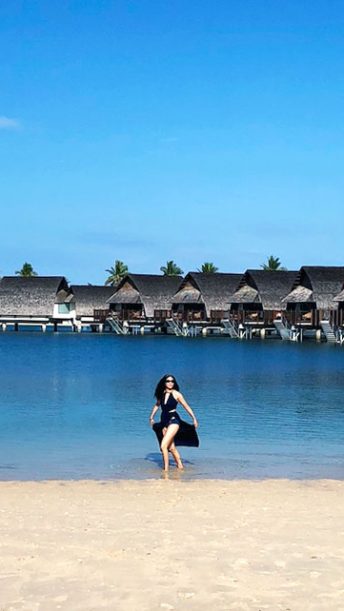 Fiji holiday hotel lagoon
