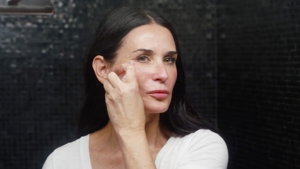  Demi  Moore  Shares Her Anti Aging  Nighttime Skincare Routine