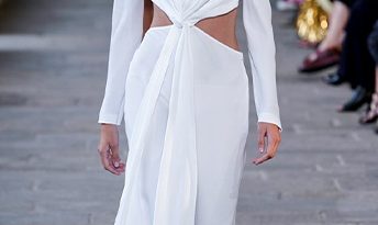 Alberta Ferretti MFW SS 2022